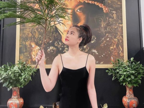 Ngắm trọn căn biệt thự nơi Hoàng Thuỳ Linh - Đen Vâu đang sống