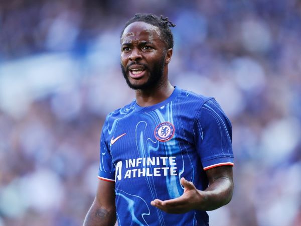 Aston Villa giải cứu Sterling khỏi 'địa ngục' Chelsea