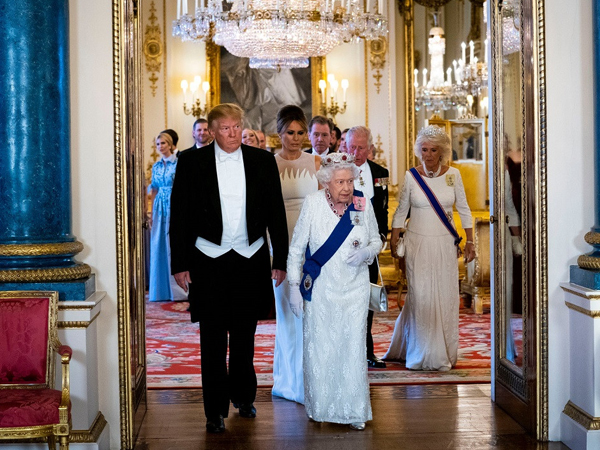 Ông Trump tự nhận là 'Tổng thống Mỹ yêu thích' của cố Nữ hoàng Elizabeth