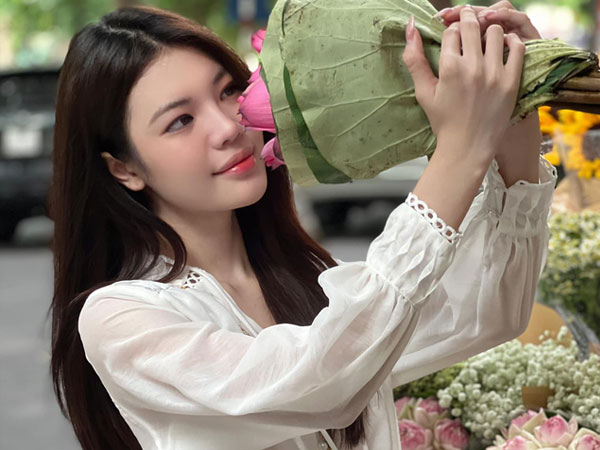Á hậu Chuyển giới Tường San: Vượt áp lực cháu đích tôn để sống thật, hé lộ ảnh thời chưa chuyển giới