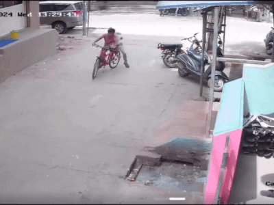 Đi xe đạp vướng phải dây điện hở, 2 cậu bé bị điện giật