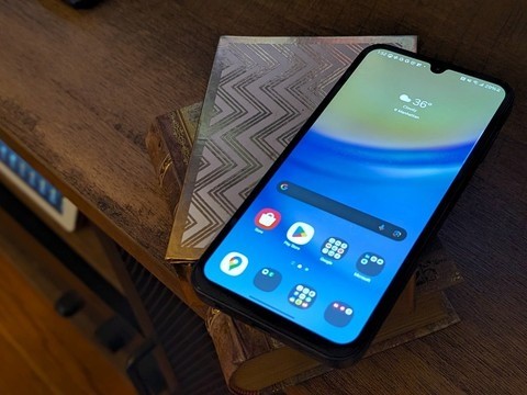 Smartphone Android bán chạy nhất hiện nay: Pin khủng, sạc nhanh tương tự S23 Ultra, giá hơn 4 triệu đồng
