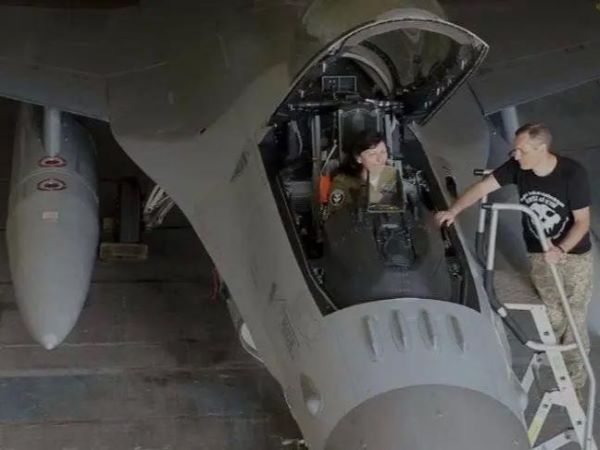 Tư lệnh Không quân Ukraine vô tình giúp Nga tìm ra căn cứ tiêm kích F-16