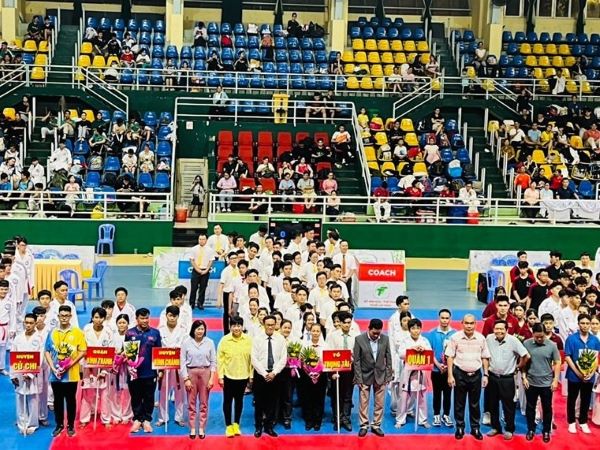 Công bố kết quả chấm lại vụ 'nhường' huy chương giải Karate trẻ năng khiếu TP HCM
