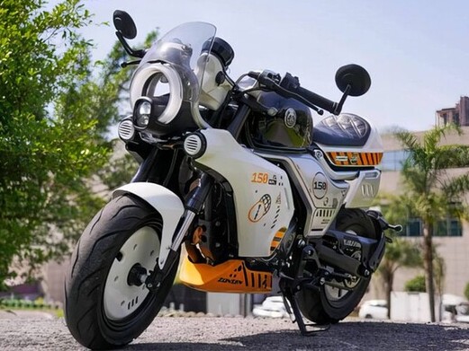 Xe côn tay 150cc đủ trang bị an toàn chỉ 35,9 triệu đồng