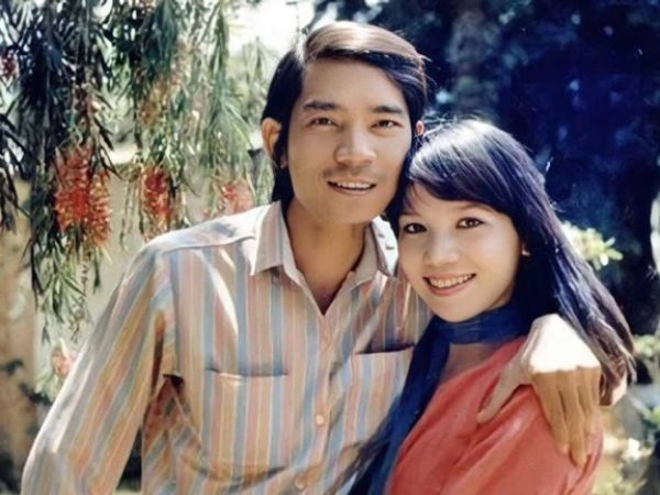 Chuyện tình 'sét đánh' của danh ca Bảo Yến và nỗi đau khi nhìn chồng dần lịm đi, qua đời trong vòng tay