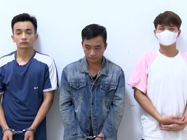 Ghen khi người yêu làm trong quán karaoke, nam thanh niên rủ bạn đánh khách hát tử vong