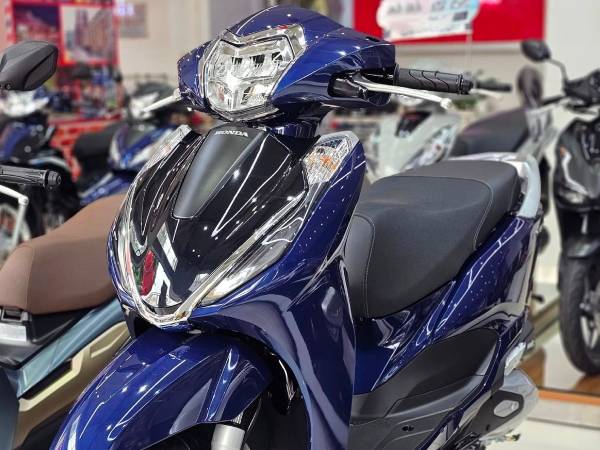 Honda LEAD 2025 chính thức về đại lý: Thiết kế ấn tượng, có thêm phanh ABS, nâng cấp loạt trang bị