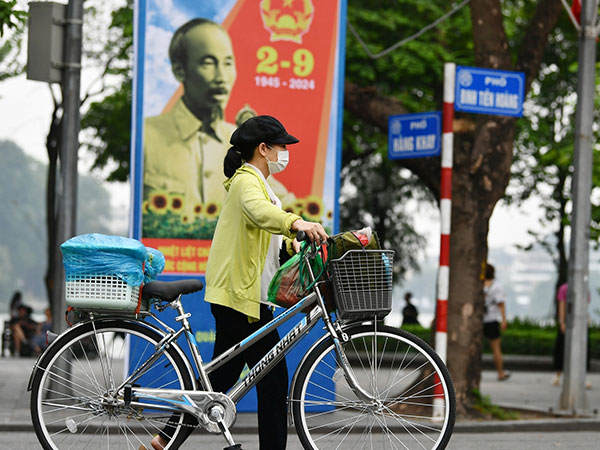 Dự báo thời tiết 27/8/2024: Hà Nội mưa giảm, nắng nóng trở lại