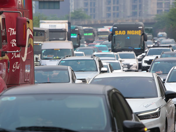 Nghỉ lễ Quốc khánh 2/9: Ra vào Hà Nội như thế nào để tránh ùn tắc?