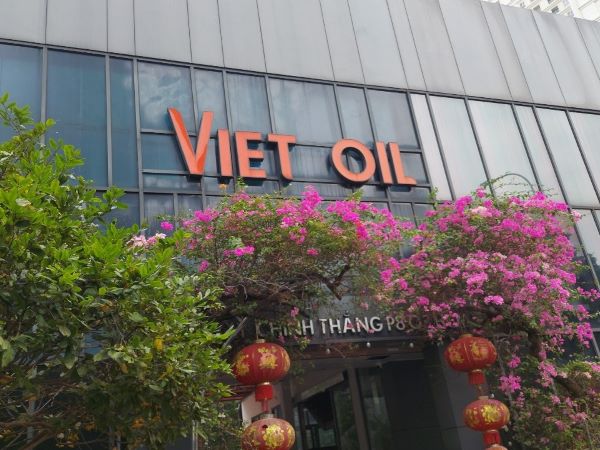Xuyên Việt Oil hối lộ 27 tỷ, xe Mercedes, đồ hiệu cho ông Lê Đức Thọ dù nợ thuế nghìn tỷ