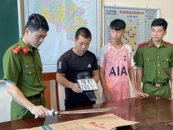 Chém người vô cớ để lấy 'thành tích' khoe… mạng xã hội