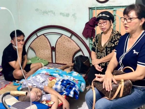 Nghệ sĩ hài Vũ Đức bị bệnh viện trả về, tình cảnh hiện tại đầy xót xa