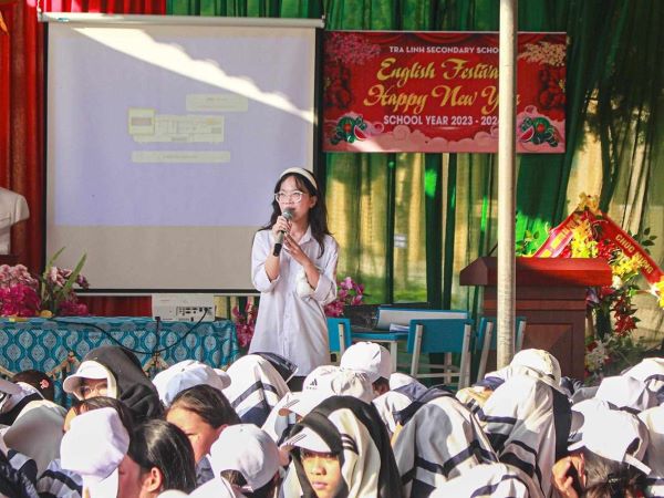 Trắng đêm viết bài luận về 'chữa lành', nữ sinh nghèo giành học bổng 6 tỷ đồng