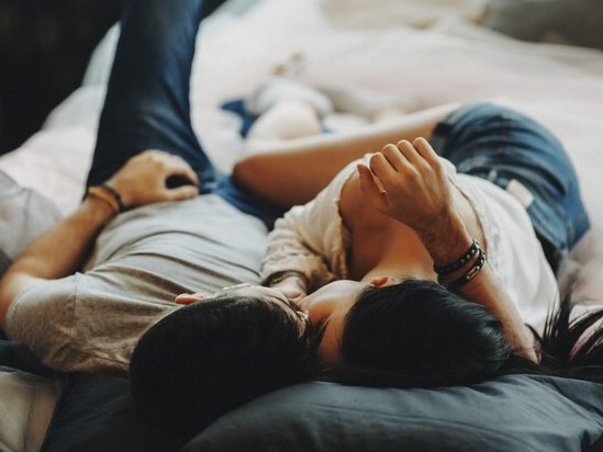 Dùng 1 thứ khi ân ái để 'chiều' vợ, người đàn ông phải đến viện cầu cứu bác sĩ