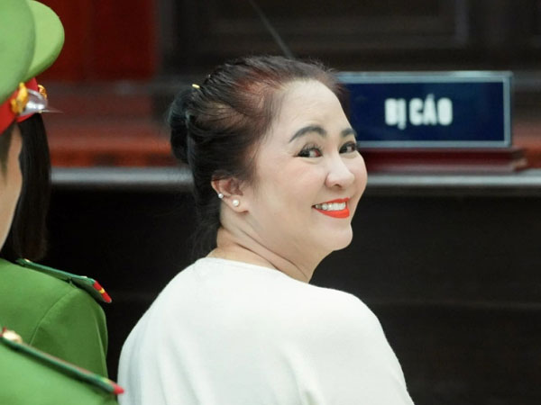 Không có tên trong đợt xét đặc xá 2/9, bà Nguyễn Phương Hằng còn phải thụ án tù đến bao giờ?