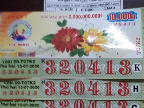 Anh thợ hồ trúng số 20 tỷ đồng liền chia tiền cho anh em ruột rồi cưới lại vợ cũ