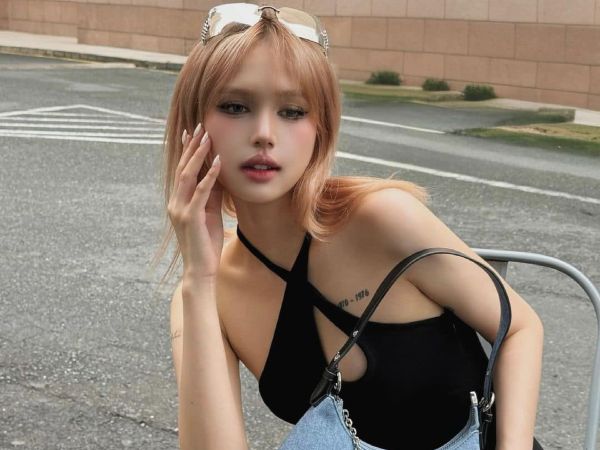 Xoài Non lộ diện với nhan sắc khác lạ