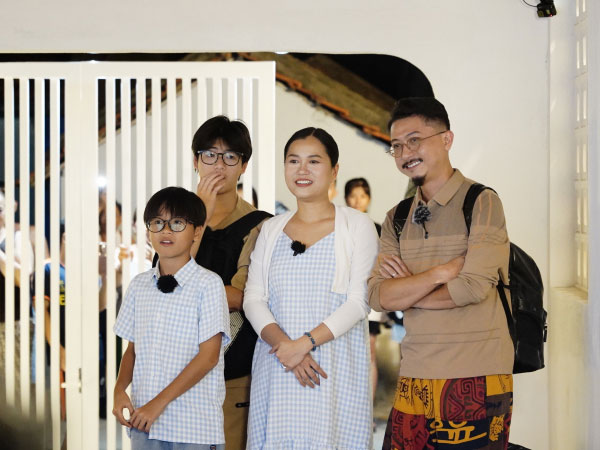 Lâm Vỹ Dạ nói gì khi Trường Giang đồn đang mang thai lần 3 ngay trên sóng truyền hình?