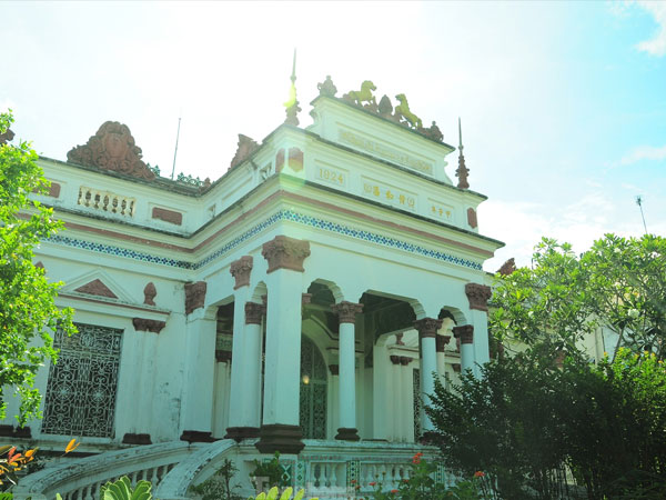 Cận cảnh dinh thự cổ đẹp nhất Trà Vinh
