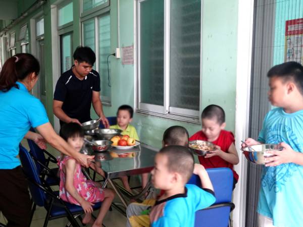 Các em bé ở mái ấm Hoa Hồng đang phải cách ly y tế trong 21 ngày