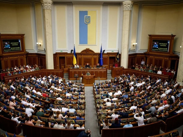 Chính trường Ukraine biến động lớn ở giai đoạn bước ngoặt cuộc chiến