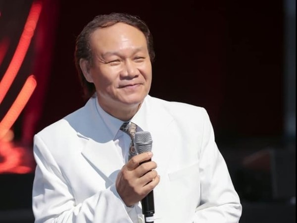 NSND Nguyễn Hải hé lộ cuộc sống về hưu trong ngôi nhà 'tam đại đồng đường'