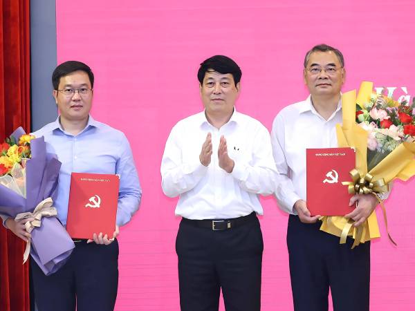 Ông Tô Ân Xô và ông Trần Đăng Quỳnh làm Trợ lý Tổng Bí thư, Chủ tịch nước
