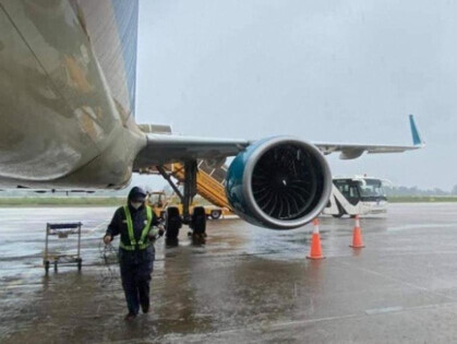 'Đóng cửa' 4 sân bay để dự phòng ảnh hưởng của bão số 3