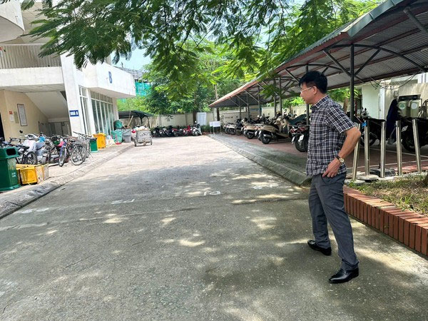 Hà Nội: Nam sinh lớp 10 tử vong tại lễ khai giảng