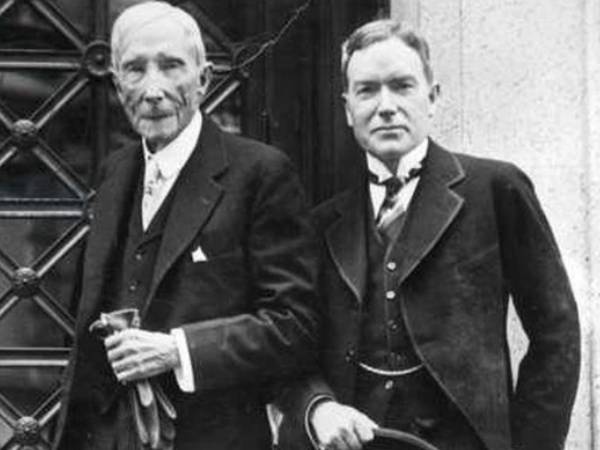 Tỷ phú Rockefeller dặn con: Muốn giàu thì phải biết làm 1 việc, nếu không dù 'sinh ra ở vạch đích' cũng sẽ thất bại