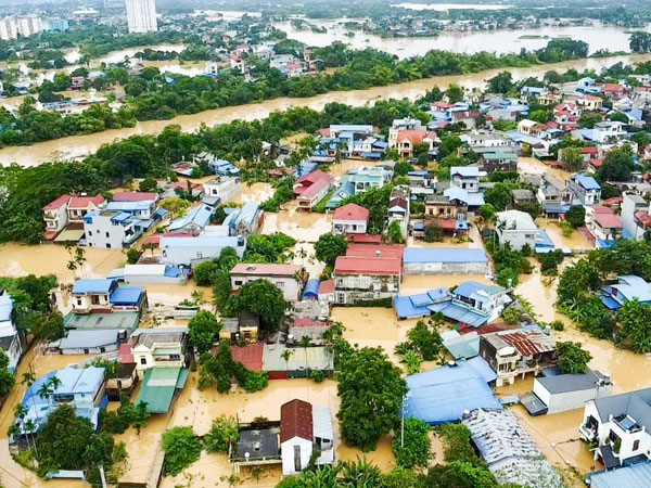 Toàn cảnh TP Thái Nguyên chìm trong biển nước, nhiều tuyến đường bị chia cắt