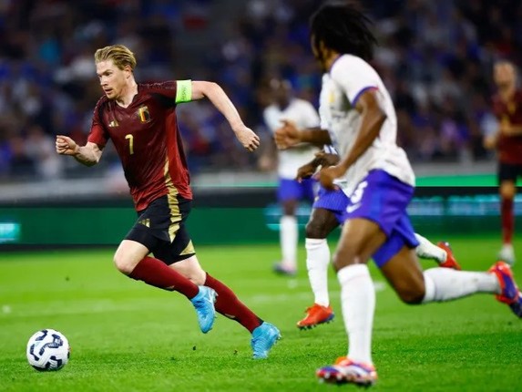 Thua bạc nhược trước Pháp, De Bruyne kịch liệt chỉ trích các đồng đội