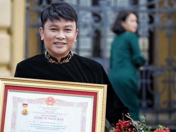 Nam nghệ sĩ được phong NSND ở tuổi 50: Sự nghiệp thăng trầm, trung niên chọn không cưới vợ, sống chung với mẹ già