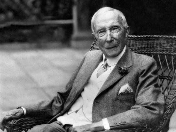 Tỷ phú Rockefeller nói thẳng: 'Có 2 kiểu người thông minh nhất thế giới', muốn giàu, thành công thì nắm chắc 2 điều này