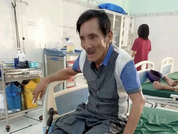 Tình hình nghệ sĩ Thương Tín thế nào sau khi bị tai nạn ở quê nhà?