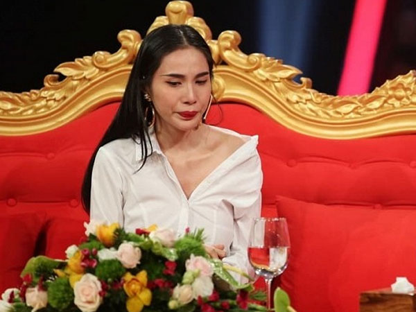 Thủy Tiên cầu xin khán giả buông tha