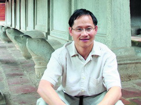 Đây là nhà khoa học Việt thành công tại NASA, khoảnh khắc ông cắm lá cờ Tổ quốc ở Nam Cực khiến hàng triệu con tim tự hào!