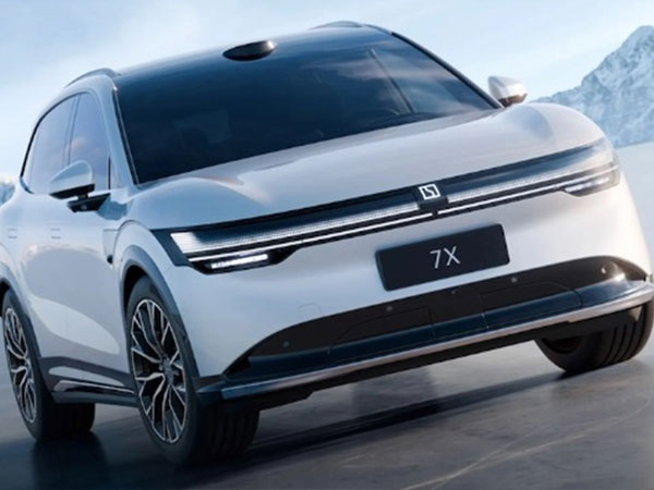 Hãng xe vừa vào VN ra mắt mẫu SUV mới: Bán 3000 chiếc/ngày, lớn hơn Santa Fe, giá quy đổi 800 triệu đồng