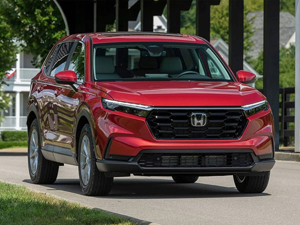 Doanh số xe máy và ôtô Honda giảm mạnh trong tháng 8/2024
