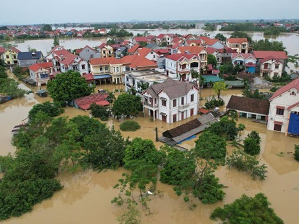 Hà Nội: Ngập lụt ở Chương Mỹ có thể kéo dài thêm 10-13 ngày