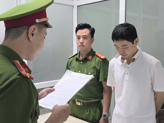 Bắt giám đốc người nước ngoài 'thụt két' công ty lấy tiền tỷ