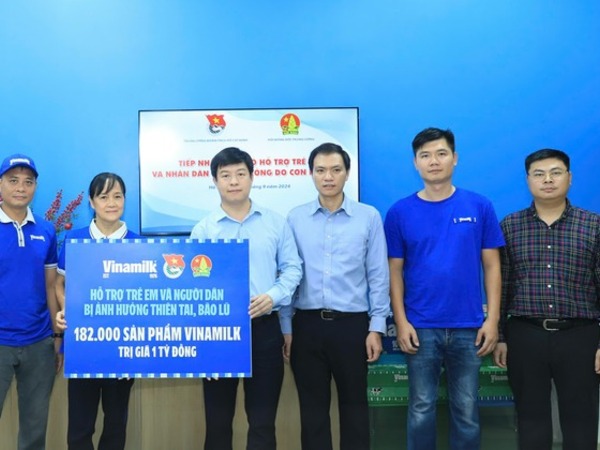Vinamilk hỗ trợ gần 3 tỷ đồng sản phẩm dinh dưỡng thiết yếu cho 10 tỉnh thành ảnh hưởng bão lũ
