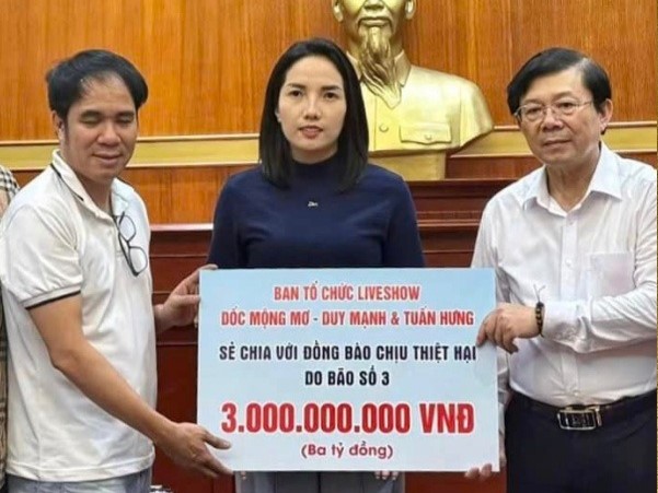Nữ đại gia chi 3 tỷ giúp Tuấn Hưng - Duy Mạnh làm show ủng hộ đồng bào vùng lũ là ai?