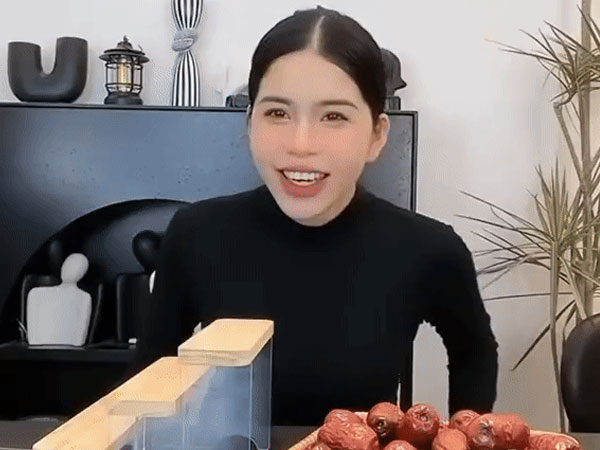 Cộng đồng mạng 'check var' Hằng Du Mục, người dân nhiều nơi thi nhau lên tiếng