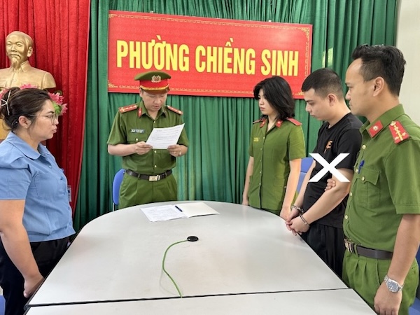 Giả làm cán bộ Trại giam để lừa người nhà phạm nhân