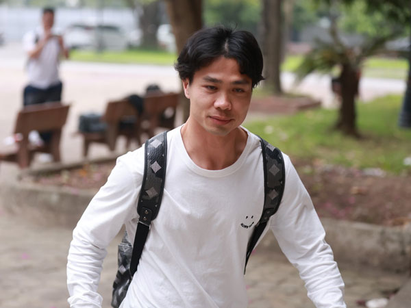 Hé lộ hợp đồng tiền tỷ của Công Phượng: Ký 3 năm với 'đại gia' mới nổi, mục tiêu vô địch V.League