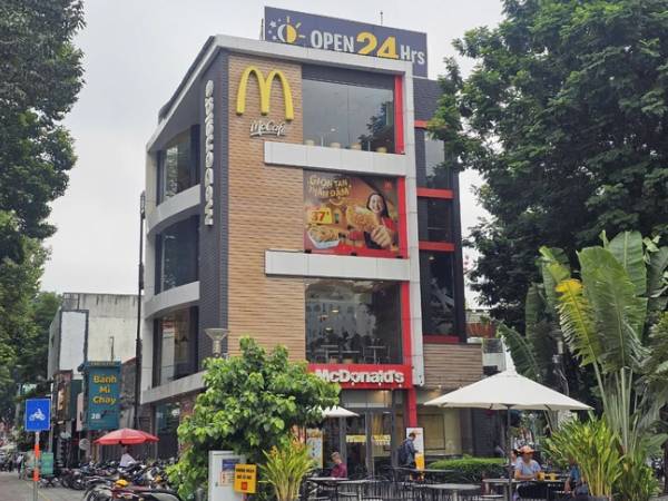 Mặt bằng McDonald’s sắp trả tại quận 1 đắt cỡ nào?