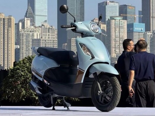 Honda Spacy huyền thoại hồi sinh, 'uống' chỉ 1,87 lít xăng/100 km