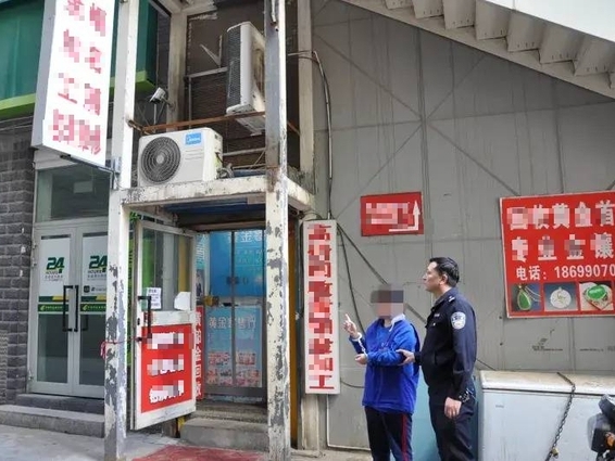 Chủ tiệm vàng bất ngờ phát hiện mất 45kg vàng trị giá 62 tỷ đồng: 1 nhân viên lâu năm bị bắt giữ, lộ chiêu thức tinh vi